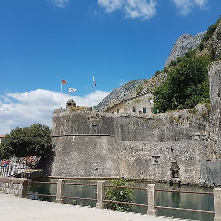 S&I Room Kotor Exterior photo